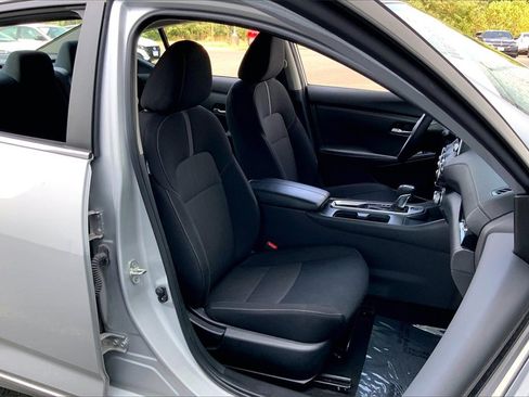 Certified 2023 Nissan Sentra SV image 6