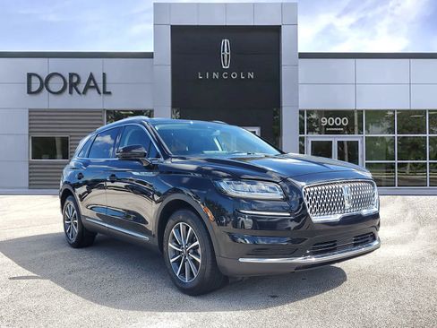 Certified 2022 Lincoln Nautilus FWD image 1