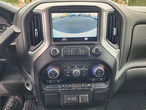 Used 2021 Chevrolet Silverado 1500 LT image 33