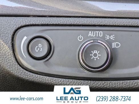 Used 2018 Buick Encore Preferred image 18