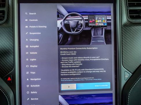 Used 2021 Tesla Model S Performance image 27