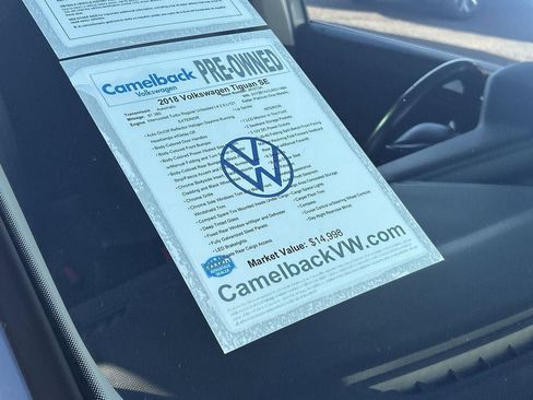 Used 2018 Volkswagen Tiguan SE w/ Panoramic Sunroof Package FWD image 7