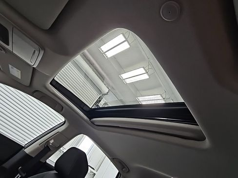 Used 2025 Honda Accord SE image 27