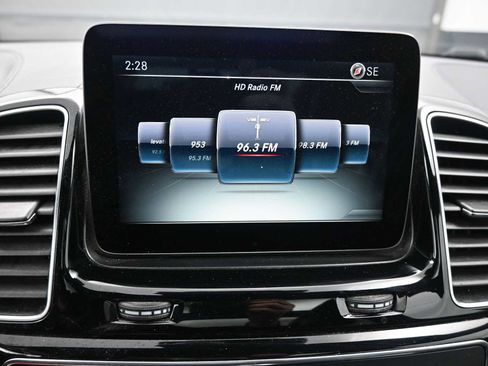 Used 2017 Mercedes-Benz GLS 450 4MATIC image 20