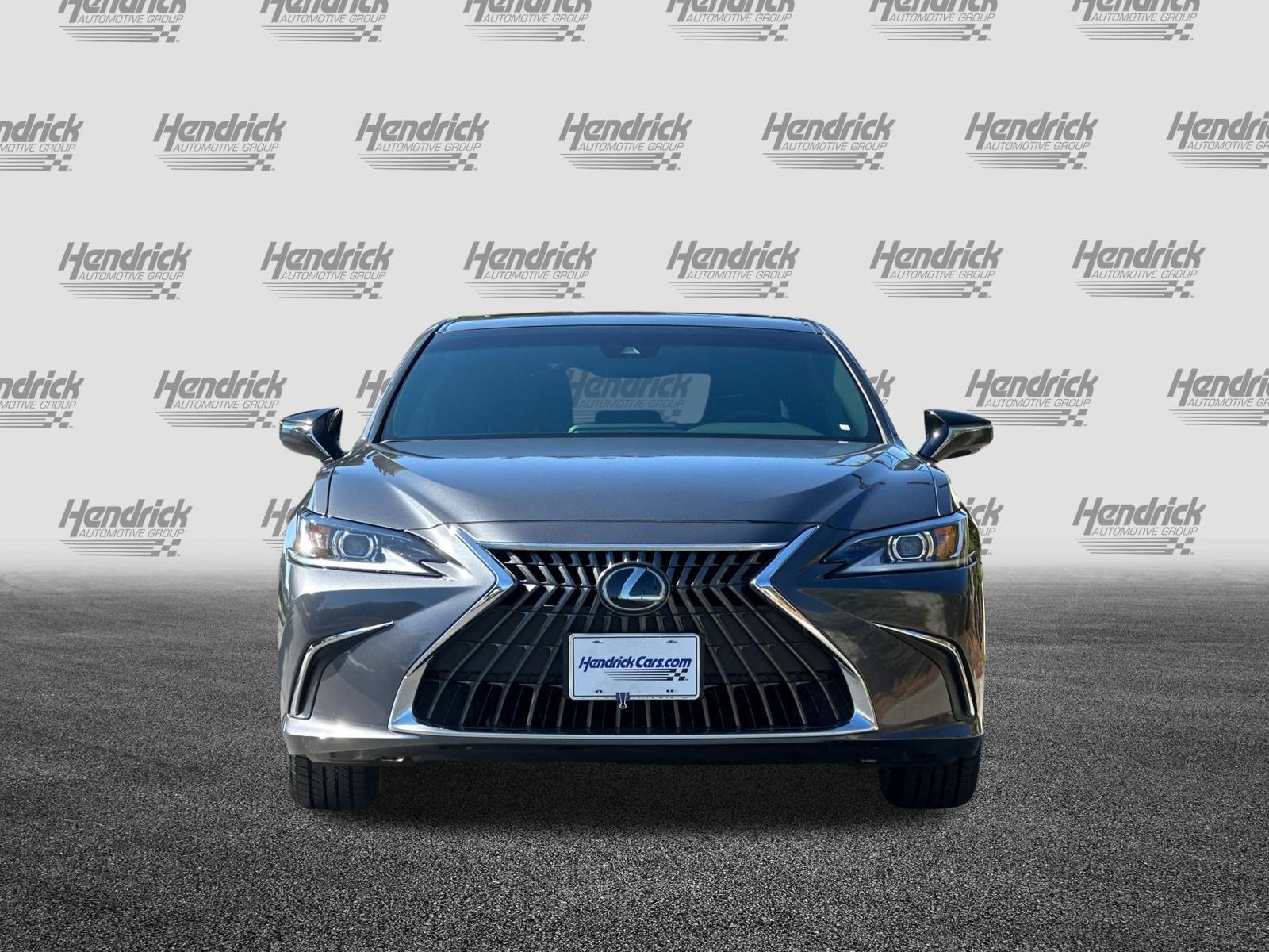 Used 2024 Lexus ES 350 w/ Accessory Package (Z1) FWD image 10