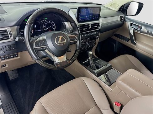 Used 2022 Lexus GX 460 Premium w/ Premium Plus Package image 19