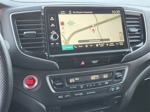 Certified 2025 Honda Ridgeline TrailSport image 16