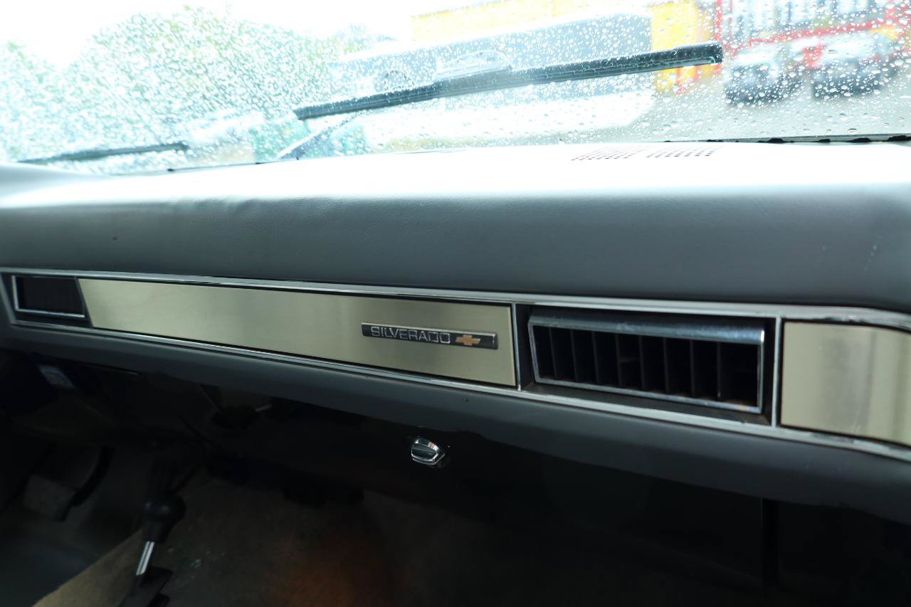 Used 1990 Chevrolet Blazer 4WD image 31