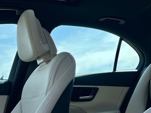 Certified 2024 Mercedes-Benz C 300 4MATIC Sedan image 19