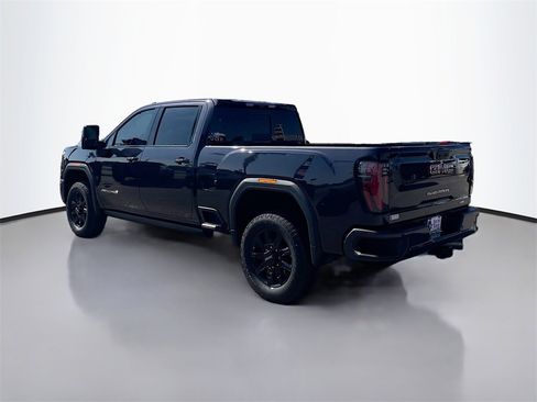 Used 2025 GMC Sierra 2500 AT4 w/ AT4 Premium Plus Package image 5
