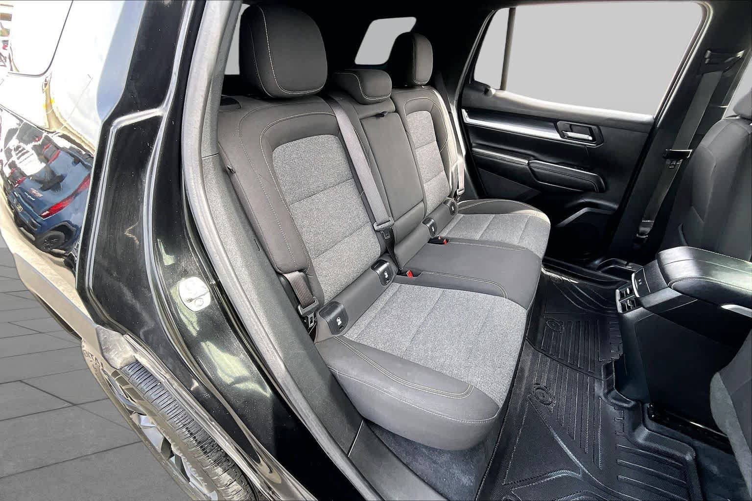 Used 2026 GMC Terrain Elevation w/ Black Edition FWD image 21