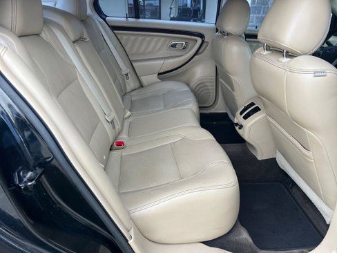 Used 2014 Ford Taurus Limited FWD image 20