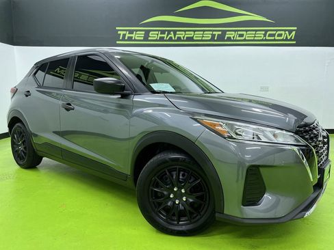 Used 2023 Nissan Kicks S FWD image 1
