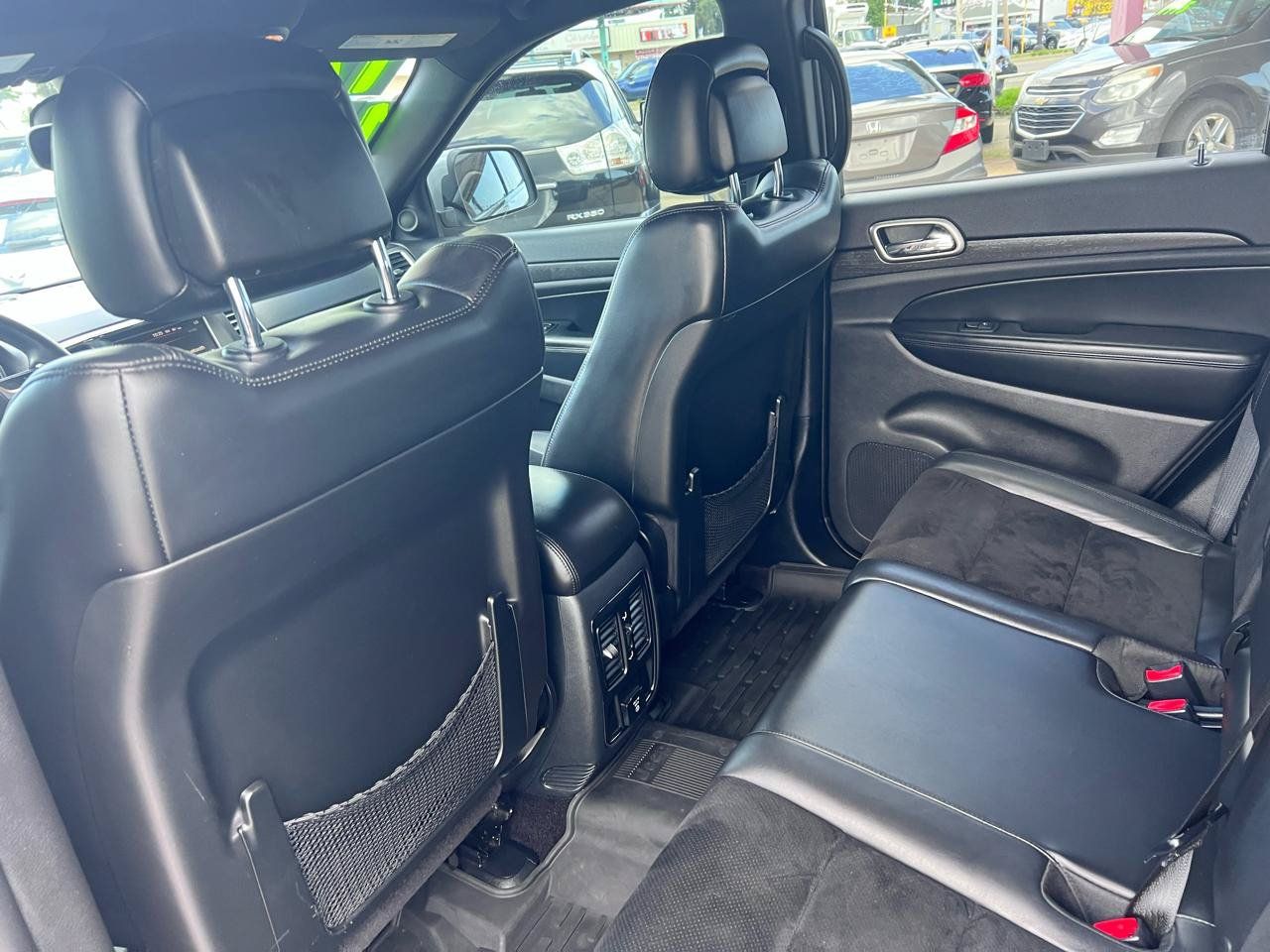 Used 2017 Jeep Grand Cherokee Altitude RWD image 7
