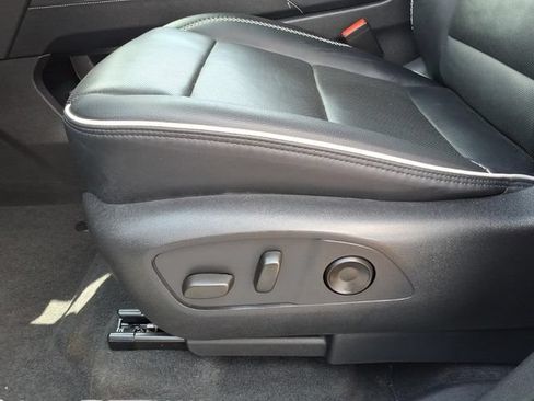 Used 2024 GMC Acadia Denali w/ LPO, Floor Liner Package FWD image 5