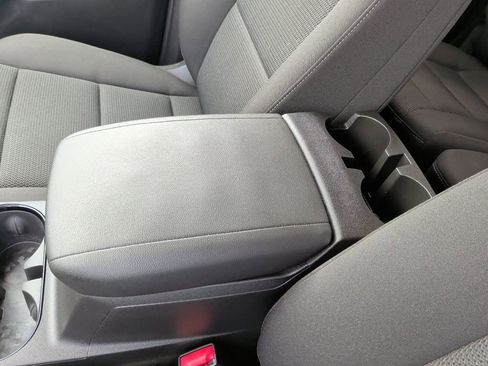 Used 2025 Chevrolet Colorado LT AWD/4WD image 31