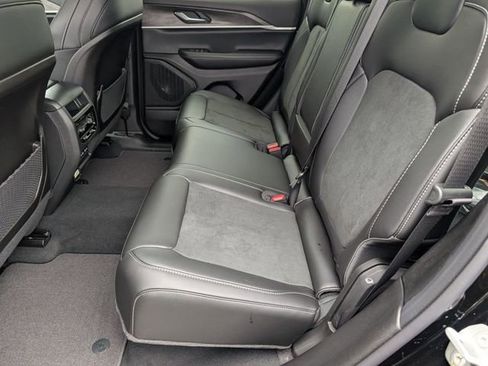 New 2026 Jeep Grand Cherokee Altitude RWD image 24