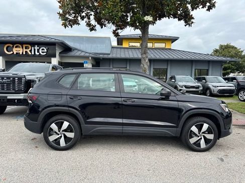 Used 2025 Volkswagen Taos S AWD/4WD image 6