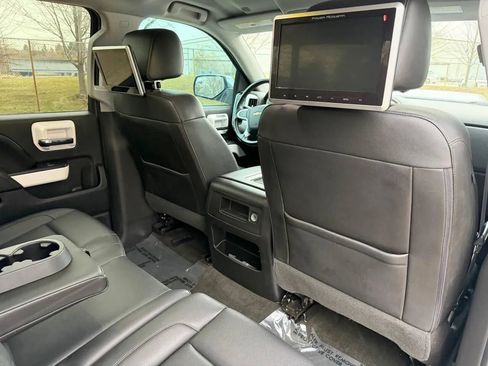 Used 2016 Chevrolet Silverado 1500 LTZ Z71 w/ LTZ Plus Package image 9