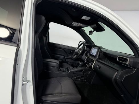 Used 2024 Toyota Tacoma SR image 21