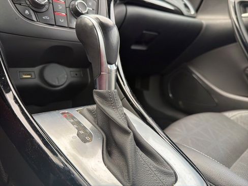 Used 2016 Buick Cascada Premium image 18