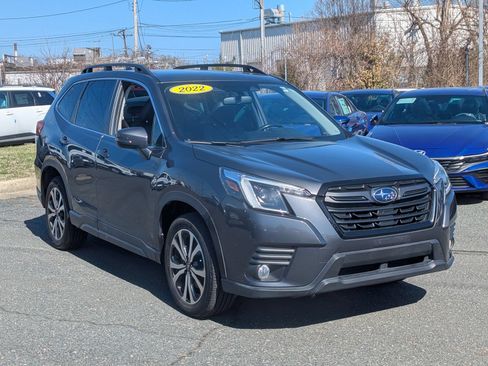 Used 2022 Subaru Forester Limited AWD/4WD image 9