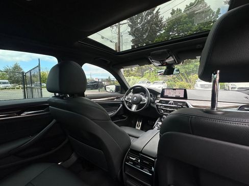 Used 2019 BMW 540i w/ M Sport Package RWD image 26