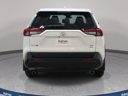 Certified 2022 Toyota RAV4 LE image 6