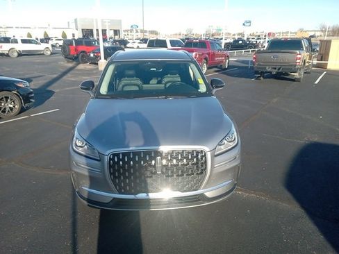 Used 2023 Lincoln Corsair Reserve w/ Equipment Group 201A image 2