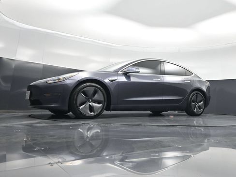 Used 2020 Tesla Model 3 Long Range AWD/4WD image 39