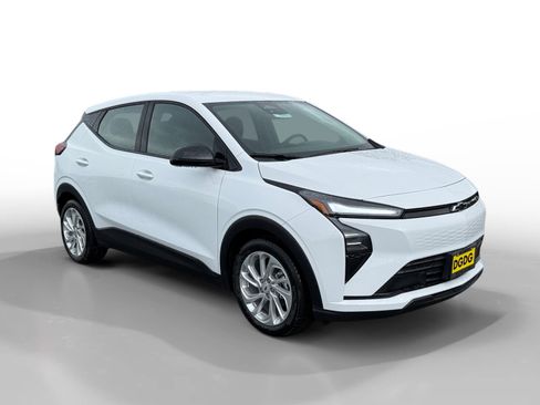 New 2027 Chevrolet Bolt LT image 7