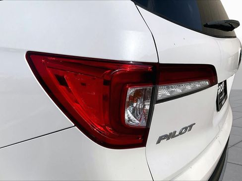 Used 2020 Honda Pilot Touring image 28