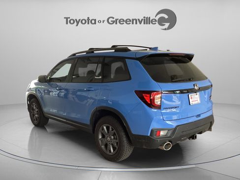 Used 2024 Honda Passport TrailSport image 4