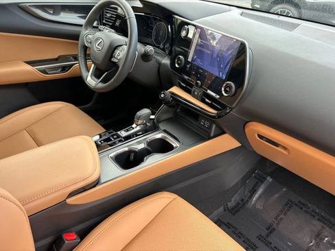 Certified 2024 Lexus NX 250 FWD image 18
