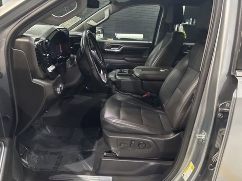 Used 2024 GMC Sierra 1500 SLT image 11