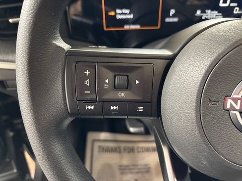 Used 2025 Nissan Kicks SV w/ SV Premium Package AWD/4WD image 22