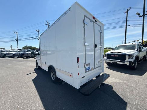New 2025 GMC Savana 3500 w/ Power Convenience Package RWD image 12