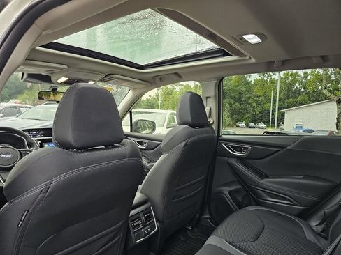 Certified 2023 Subaru Forester Premium AWD/4WD image 17