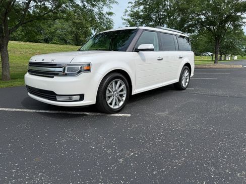 Used 2014 Ford Flex Limited FWD image 19