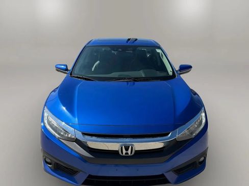 Used 2016 Honda Civic Touring image 2