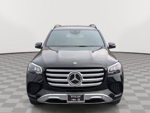Used 2025 Mercedes-Benz GLS 450 4MATIC image 8