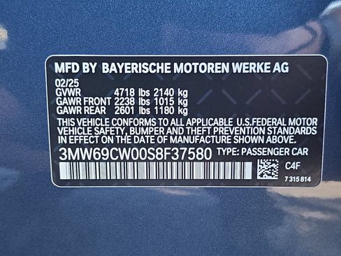 Used 2025 BMW 330i Sedan w/ Premium Package RWD image 32