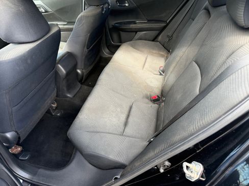 Used 2017 Honda Accord LX image 10