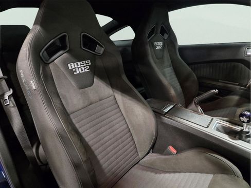 Used 2012 Ford Mustang Boss 302 w/ Boss 302 Accessory Pkg image 26