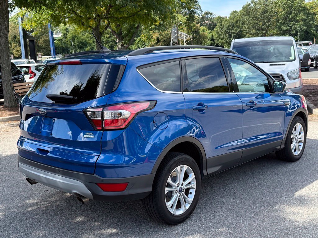 Used 2018 Ford Escape SEL w/ Ford Safe & Smart Package AWD/4WD image 9