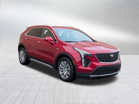 Certified 2023 Cadillac XT4 Premium Luxury w/ Driver Assist Package image 3