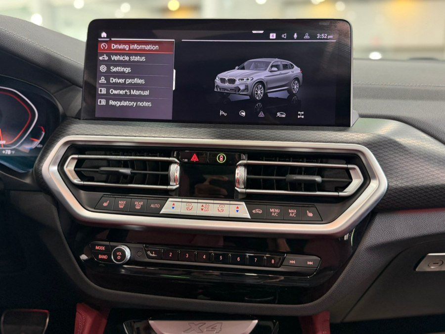 Used 2023 BMW X4 xDrive30i w/ M Sport Package AWD/4WD image 24