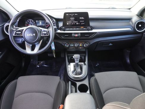 Used 2024 Kia Forte LXS image 11