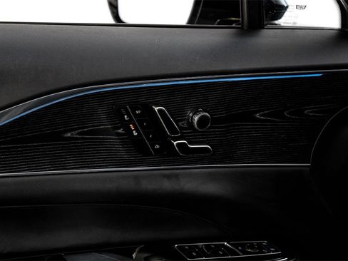 Used 2024 Cadillac Lyriq Luxury w/ LPO, Floor Liner Package image 43