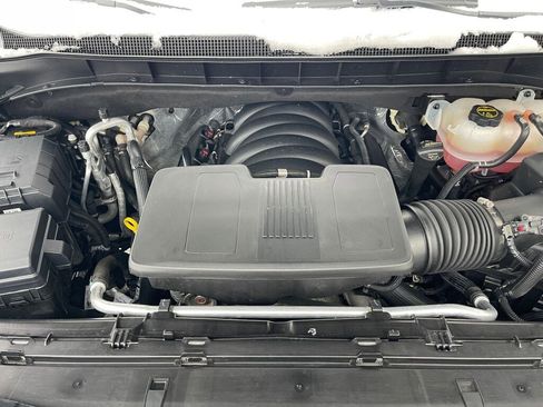 Used 2024 Chevrolet Tahoe Z71 w/ Luxury Package image 30